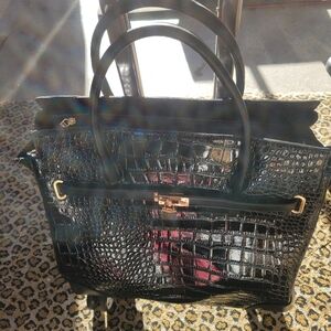 Elegant Black Crocodile-Embossed Women's Bag On Wheels 16x18